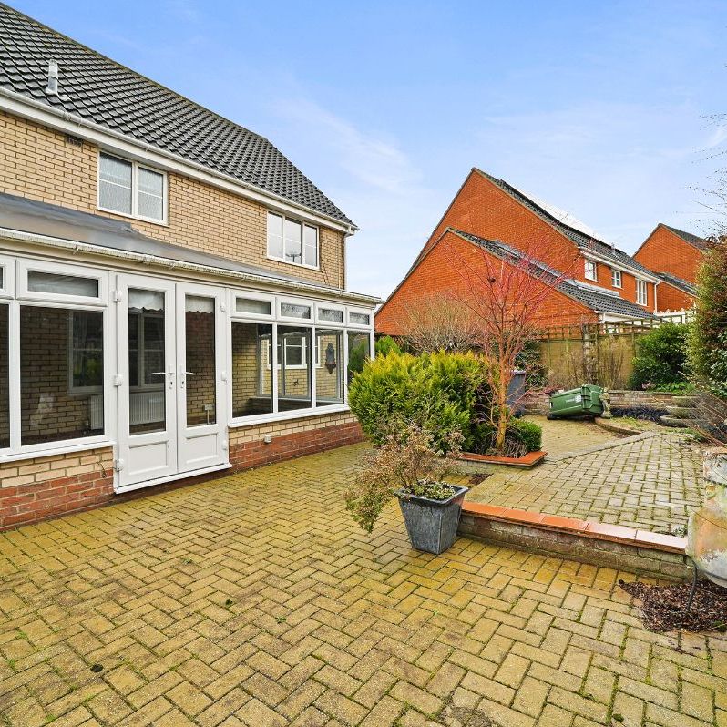 Clayton Court, Woodbridge - Photo 1