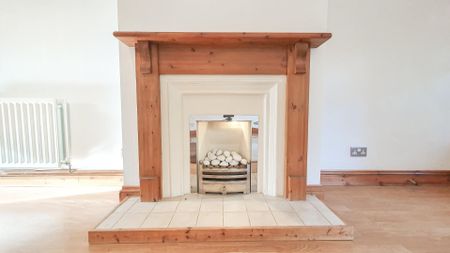 Willowmead, Hertford - Photo 2
