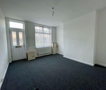 2 bedroom end of terrace house to rent - Photo 6