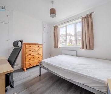 4 bedroom semi-detached house to rent - Photo 4