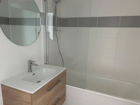 Appartement à louer 4 pièces 82.66m² - Photo 5