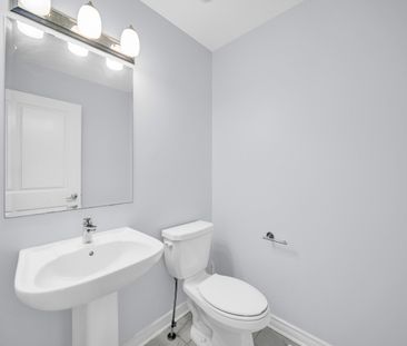 For Lease - 587 Lilith Street, Barrhaven, Ontario - Photo 2