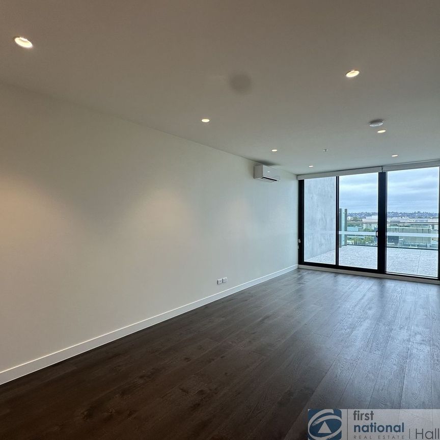 811 / 34 Mason Street, Dandenong - Photo 1