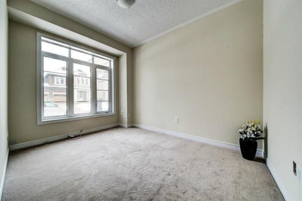For Lease - 3092 Eberly Woods Drive, Oakville, Ontario - Photo 1