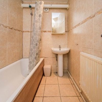 Albert Road, North Woolwich,E16, Property for rent - Photo 1