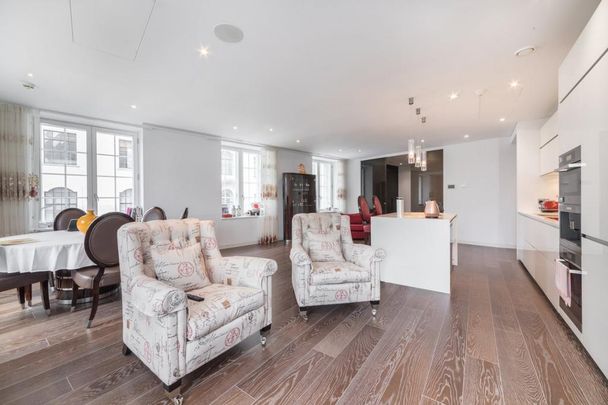 3 bedroom flat to rent - Photo 1