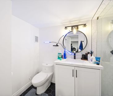 For Lease - 6 Corbett Crescent, Aurora, Ontario - Photo 4