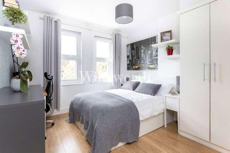 First Floor Flat, Kingsley Road, London, N13 - Photo 5