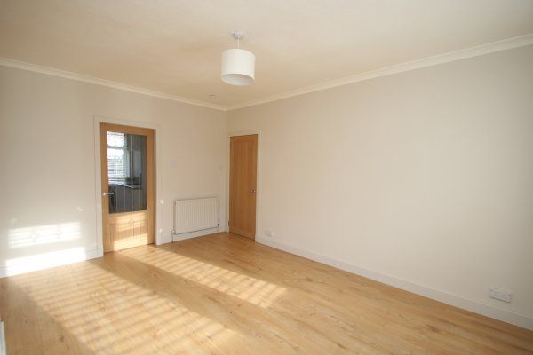 Dunterlie Avenue, Glasgow, G13 - Photo 1