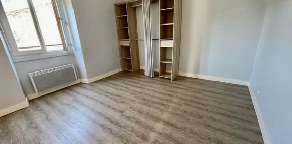 Location Appartement 2 pièces 66m² - Photo 2