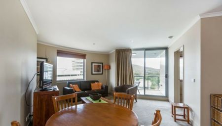 Want to Live with Style and Convenience! - Furnishing Optional - Photo 2