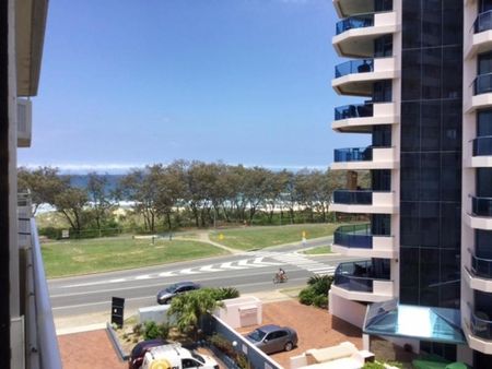 304/3458 Main Beach Parade, Surfers Paradise QLD 4217 - Photo 2