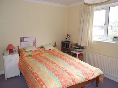 Room in a Shared House, Brill Close, CV4 - Photo 5