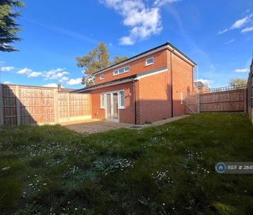 1 bedroom flat to rent - Photo 5