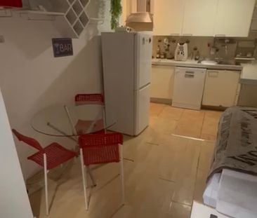 Room in a Shared Flat, Verney Road, SE16 - Photo 4