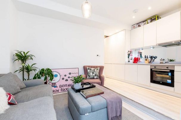 1 bedroom flat to rent - Photo 1