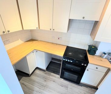 Grove Road, Hitchin - Photo 3