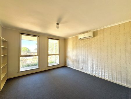 Charming Ceres Home with Spacious Living - Photo 4