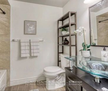 56 Deverill Crescent #Upper - Photo 6