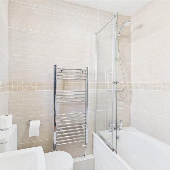 2 bedroom house to rent - Photo 1
