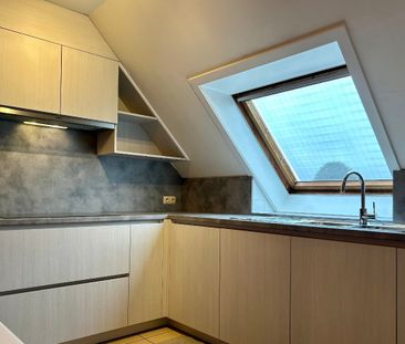 Gezellig Duplexappartement met garagebox in centrum Zulte - Photo 6