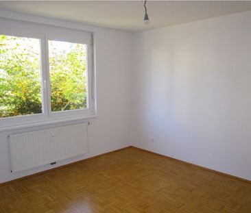 2-Zimmer-Gartenwohnung in unmittelbarer LKH-Nähe! TG, Heizkosten in... - Photo 1