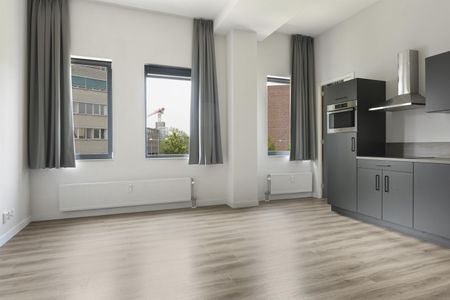 Appartement te huur: Stationsstraat 47 5701 MK Helmond - Photo 2