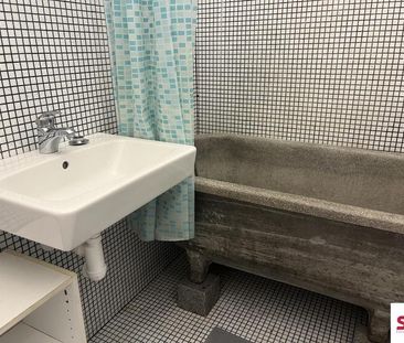 Zařízené studio k pronájmu v historickém centru Prahy 6 vhodné pro ... - Photo 1