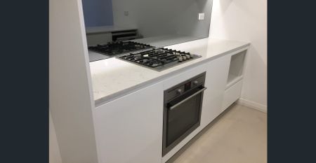 BRAND NEW 1 BEDROOM APARTMENT CLOSE TO MEADOWBANK STATION - Photo 3