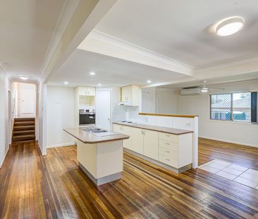 Large & Spacious 5-Bedroom Family Home – Prime Eight Mile Plains Lo... - Photo 1