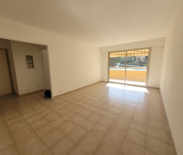 Location Appartement 2 pièces 51m² VENCE 06140 - Photo 1
