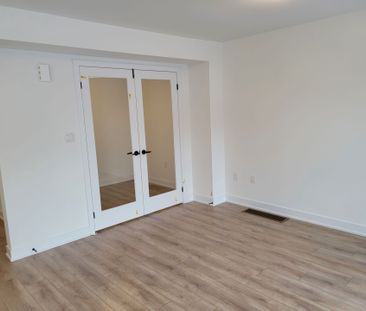 For Lease - 34 Silo Mews, Barrie, Ontario - Photo 6