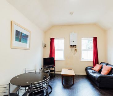 2 bedroom house share to rent - Photo 1