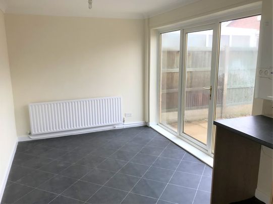 Longton Road, Kirk Sandall, Doncaster DN3 1PS - Photo 1