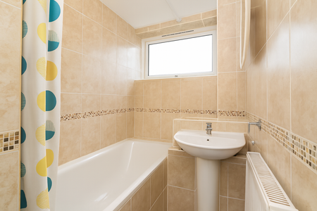 3 bedroom flat to rent - Photo 2