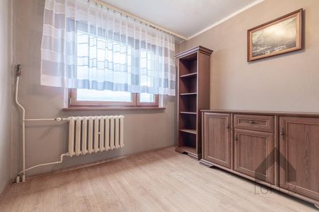 Przestronne mieszkanie dwupokojowe w Centrum Dąbrowy Górniczej do wynajęcia - Zdjęcie 4
