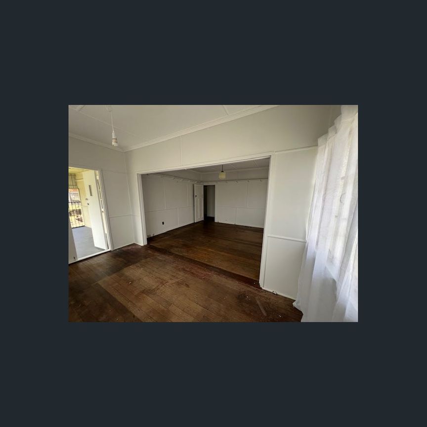 CENTRAL MOOROOKA LOCATION - Photo 1