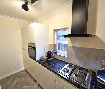 1 bedroom flat to rent - Photo 6