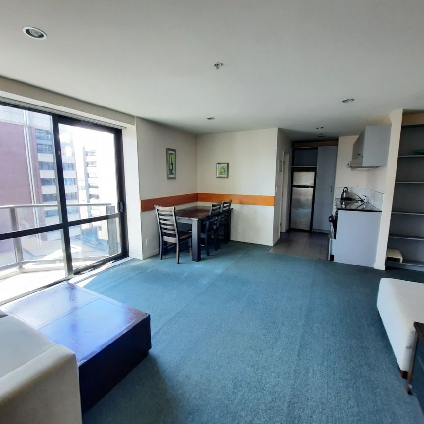 Great location with perfect views - Photo 1