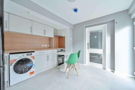 Bushey, Bushey, WD23 - Photo 4