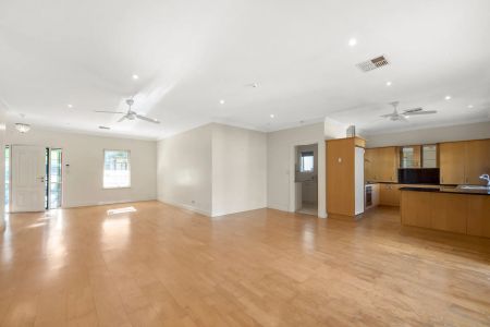 Three bedroom two bathroom home in wanted locale - Photo 4