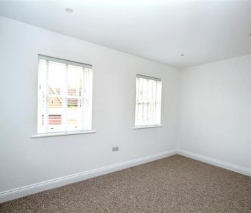 2 bedroom end of terrace house to rent - Photo 6