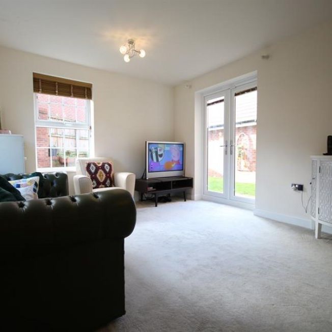 4 Bedroom Detached To Let - Photo 1