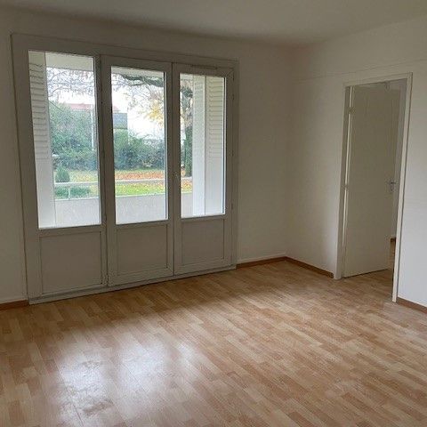 Location Appartement 4 pièces 68m² VAULX EN VELIN 69120 - Photo 1