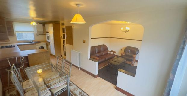 Blackpool View, Leeds, LS12 5PE - Photo 1