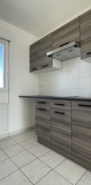 Location Appartement 2 pièces 50m² ONET LE CHATEAU 12850 - Photo 1