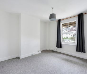 2 Bed Flat - Photo 5