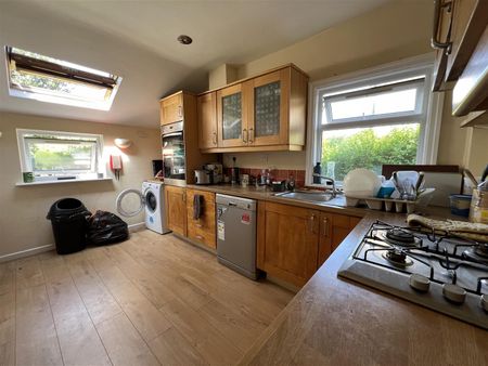 Drummond Avenue, Headingley, LS16 5JZ, Leeds - Photo 2