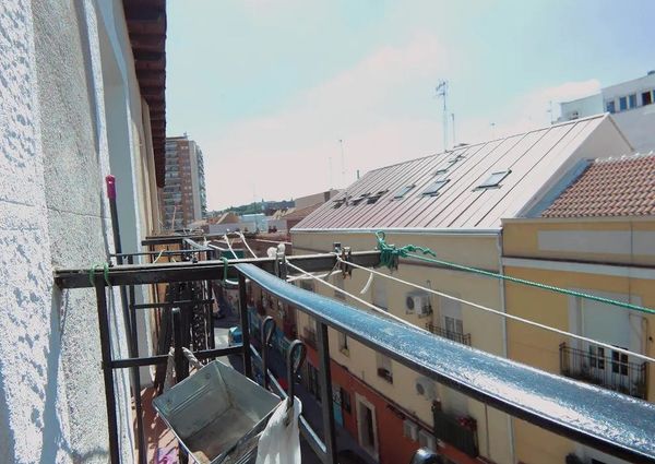 Calle de Antonio Zamora, Madrid, Community of Madrid 28011