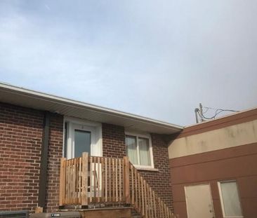 2.5 meublé/ Ste Hyacinthe/ AVRIL 2025-725 $ tout inclus - Photo 2